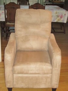 Upholstery cleaning on chair