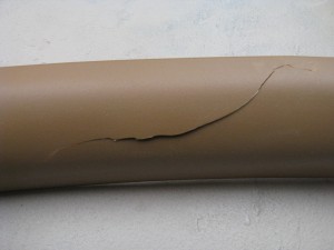 Automobile A-pillar plastic repair